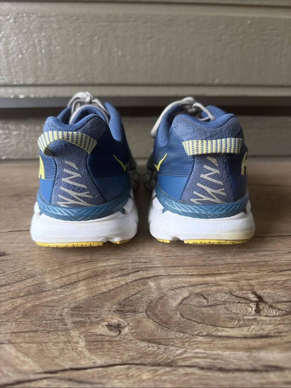 Hoka One One pre owned